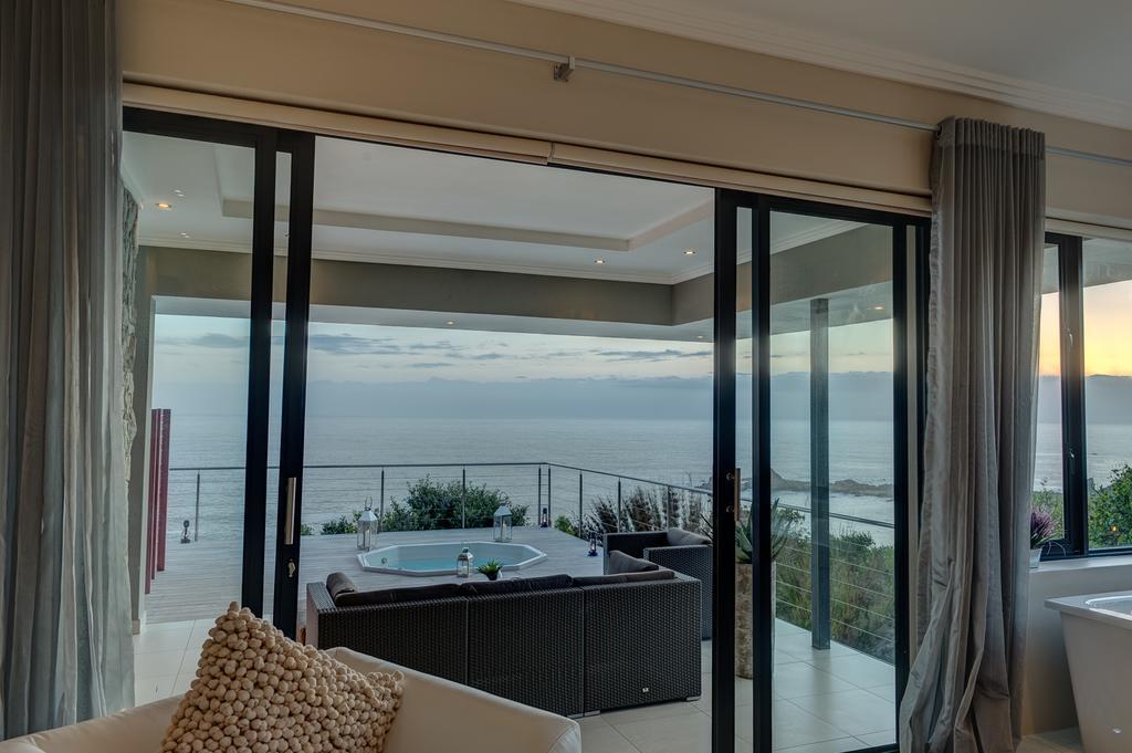 Retreat On Cliff Bed and Breakfast Knysna Eksteriør billede
